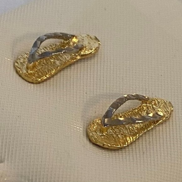 10K Yellow Gold Flip Flop Stud Earrings - Picture 2 of 8